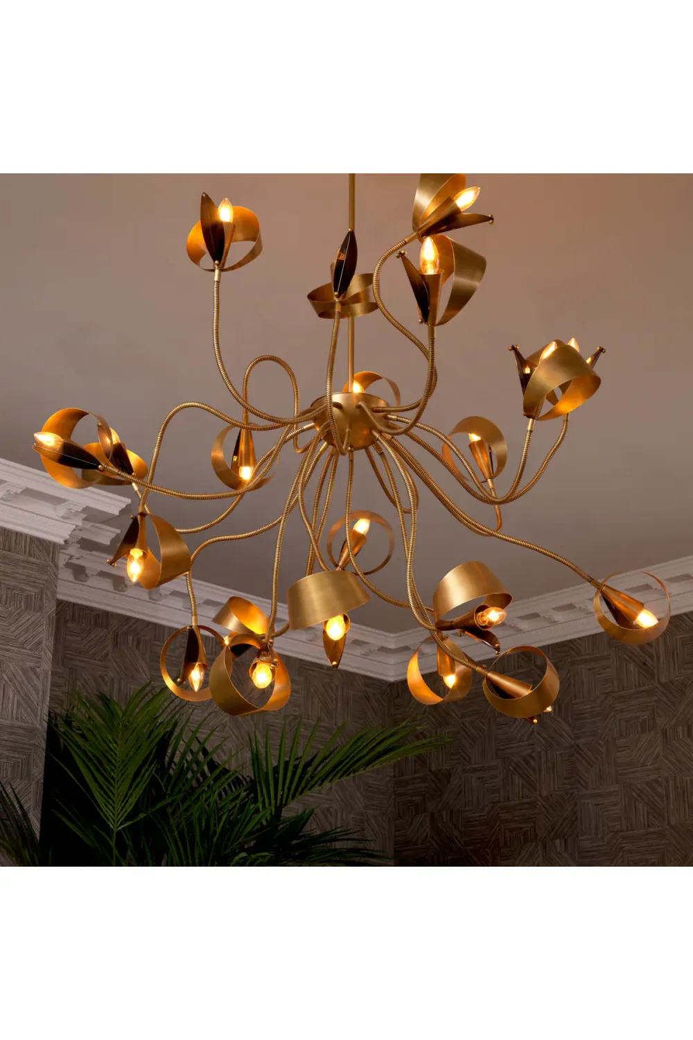 Antique Brass Chandelier | Eichholtz Corrientes