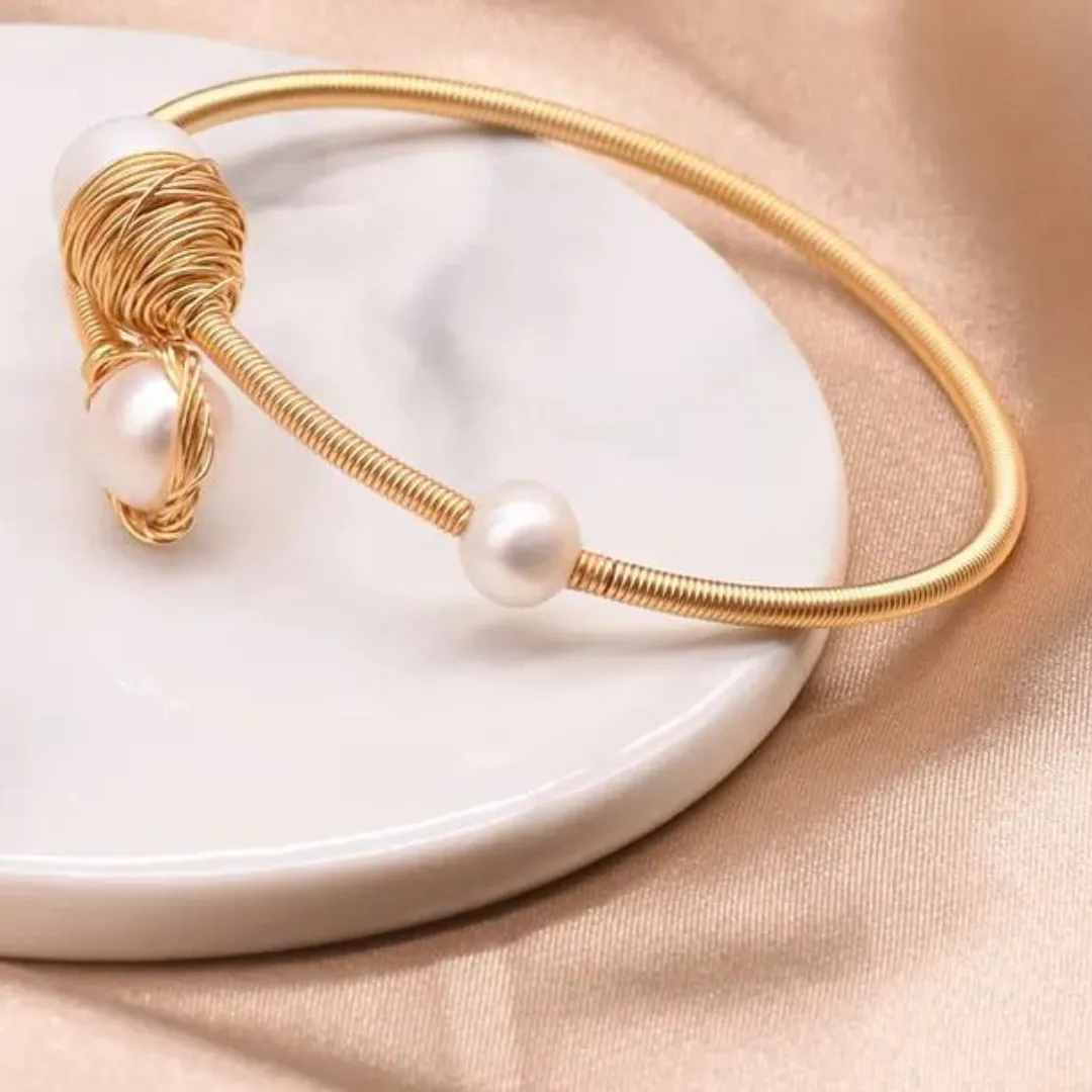 Chokore Freshwater Pearl Bangle Bracelet with Wire detailing