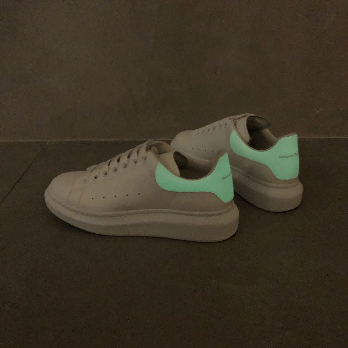 ES (E) Sneakers Tonal , Luminous Tab